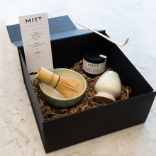 Complete Matcha Set (incl Matcha tea) - White/BlueGreen in a Gift Box