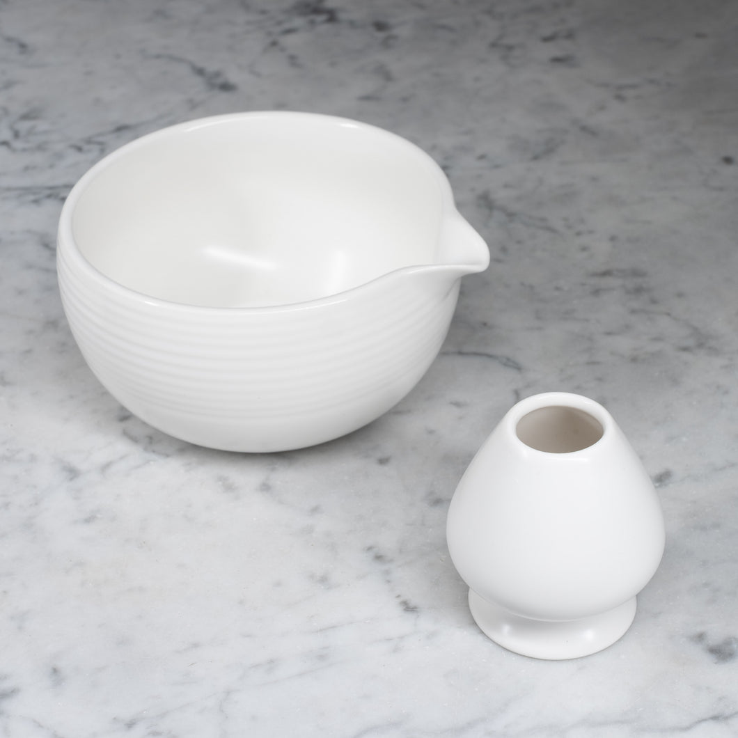 Matcha Bowl & Wisk holder - White with spout