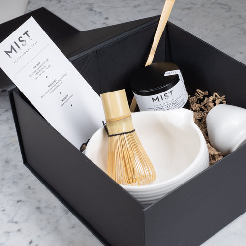 Complete Matcha Set (incl Matcha tea) - White with spout, in a Gift Box