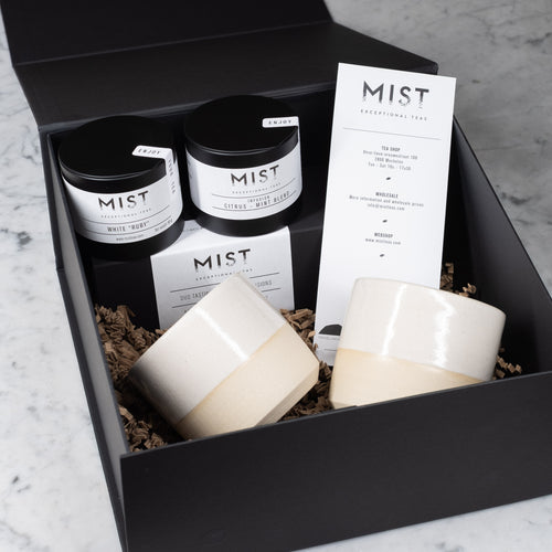MIST Gift Box - 2 Ceramic cups (Handmade in Mechelen) & Duo Tasting Pack