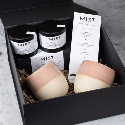MIST Gift Box - 2 Ceramic cups (Handmade in Mechelen) & Duo Tasting Pack