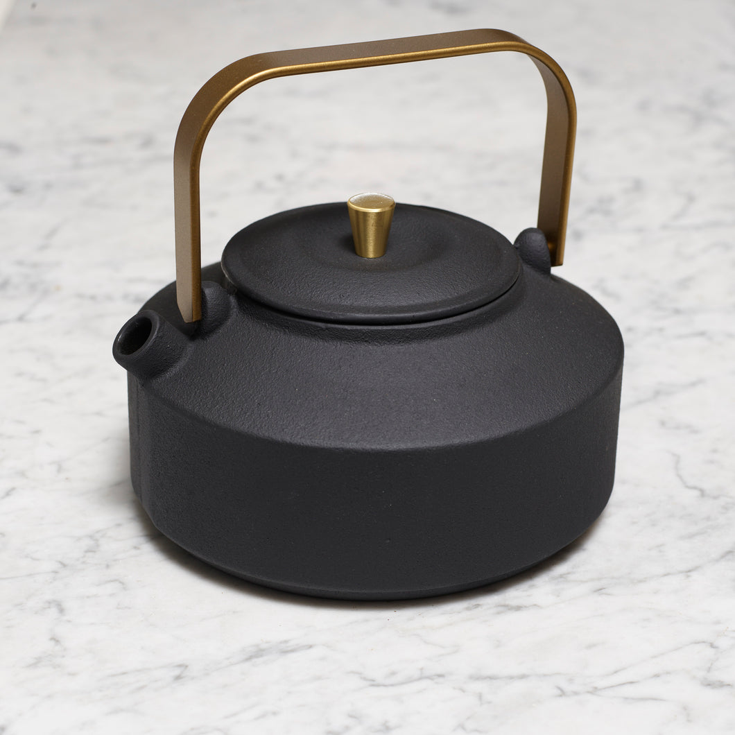 Teapot Black/Golden - Cast Iron 800 ml